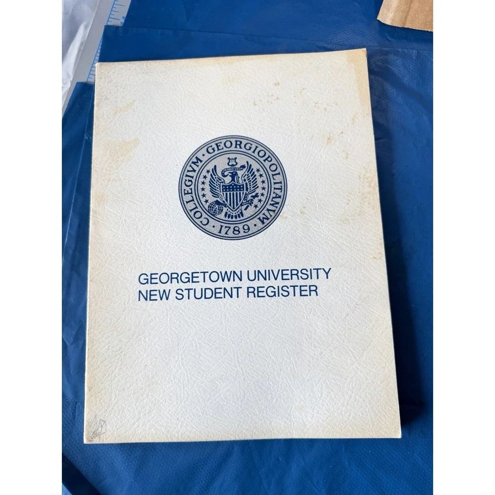 Vintage 1971 Georgetown University New Student Register Hardcover‎ Directory